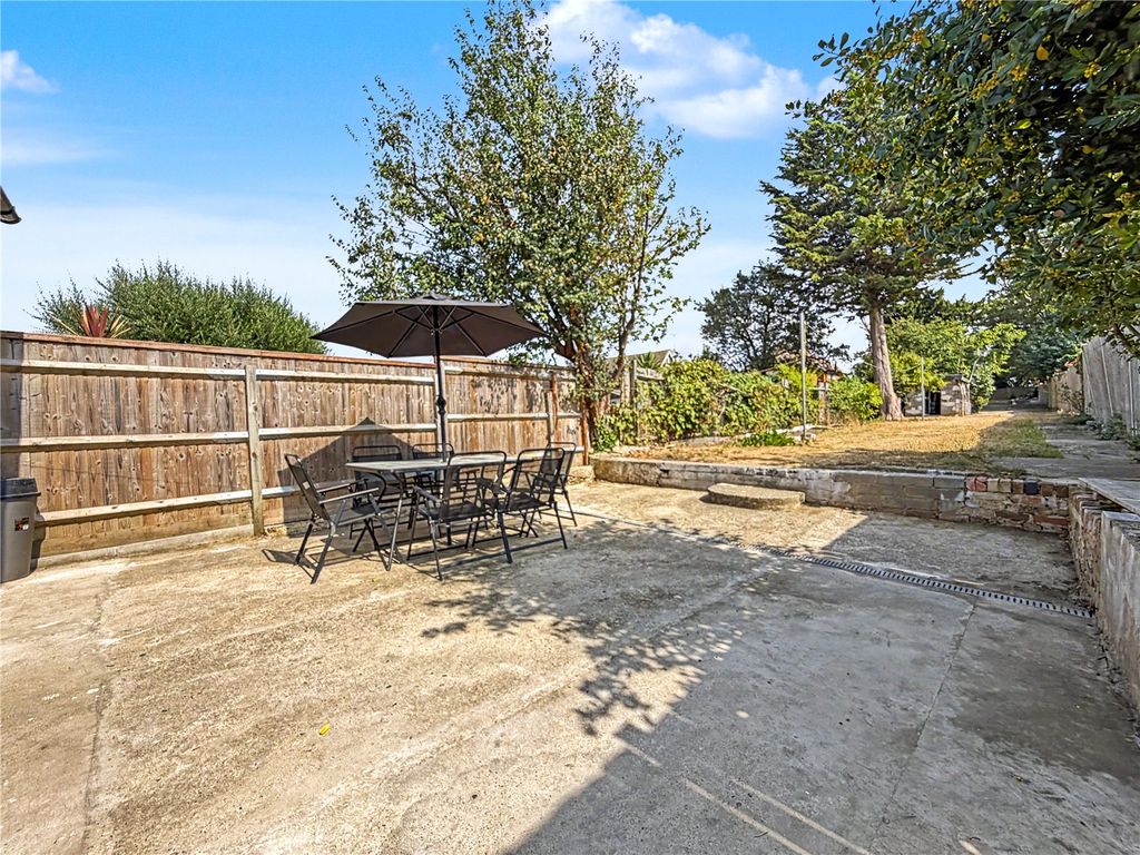 Property photo 2 of 27 Picture No. 07