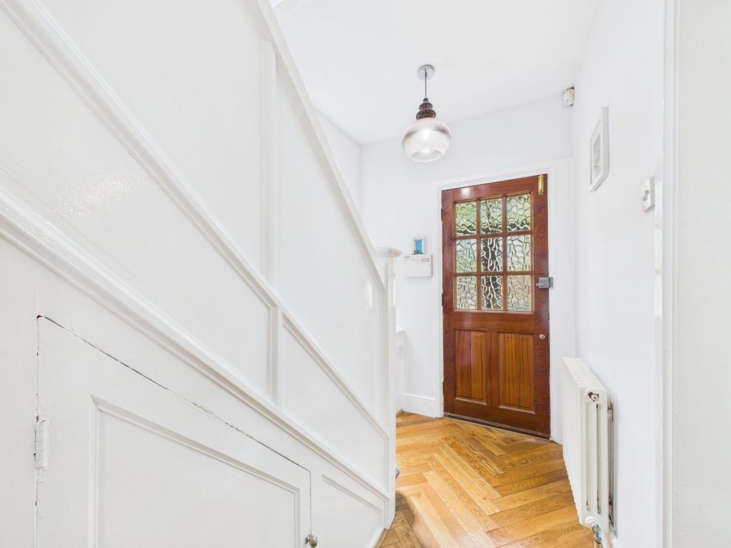 Property photo 2 of 26