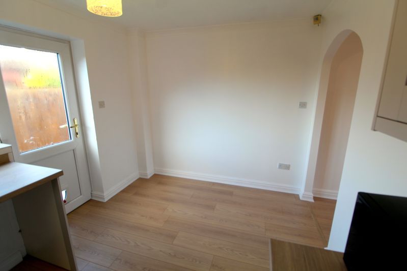 Property photo 3 of 9 Kitchen/Diner