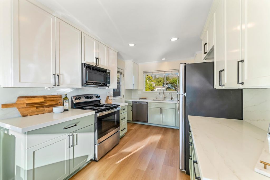 Property photo 2 of 10 <Alttext/>