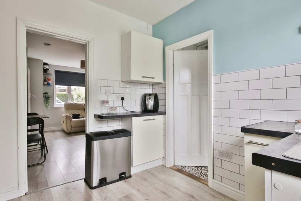 Property photo 3 of 13 3353297