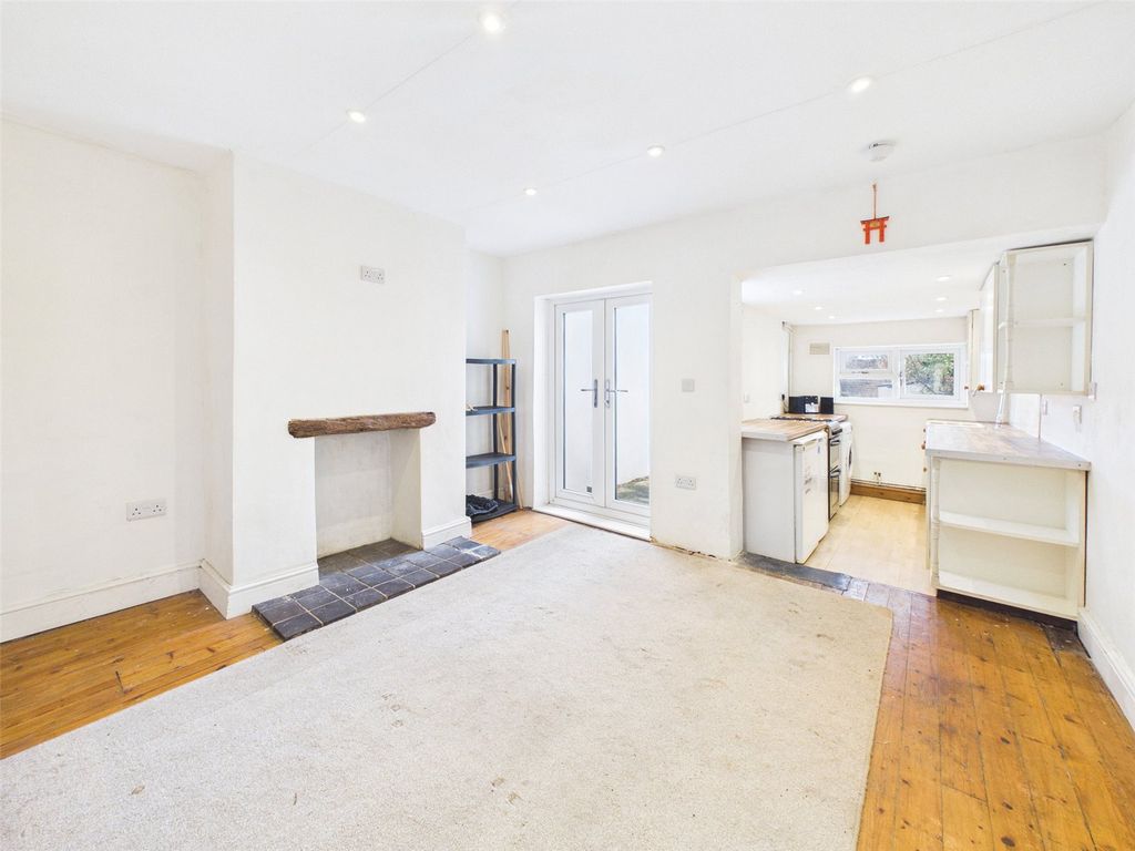 Property photo 2 of 11 Picture No. 03