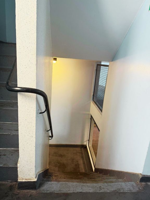 Property photo 1 of 32