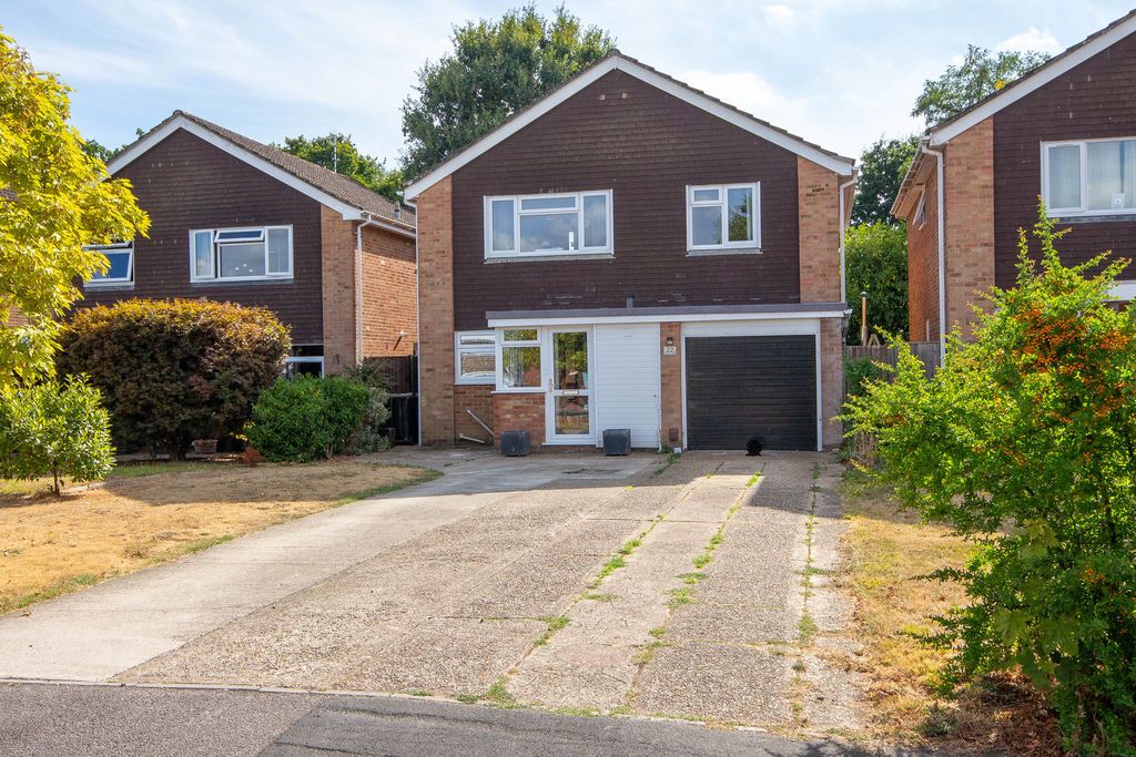 Property photo 1 of 14 External