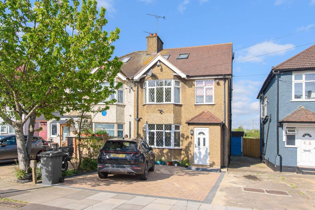 Property photo 2 of 13