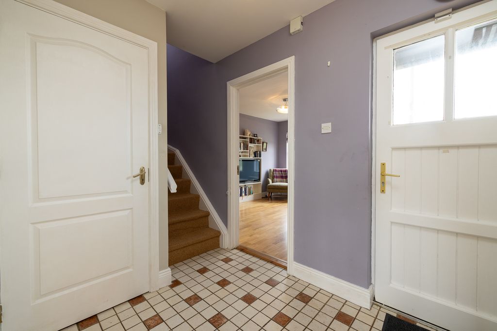 Property photo 3 of 31