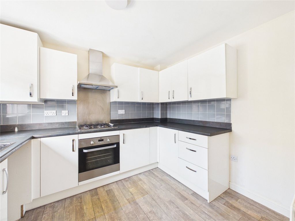 Property photo 3 of 14 Picture No. 11