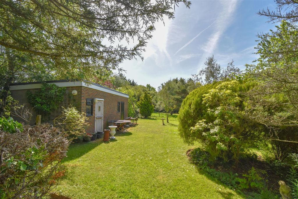 Additional image 4 of 3 bed detached house for saleFrog Street, Kelvedon Hatch, Brentwood CM15