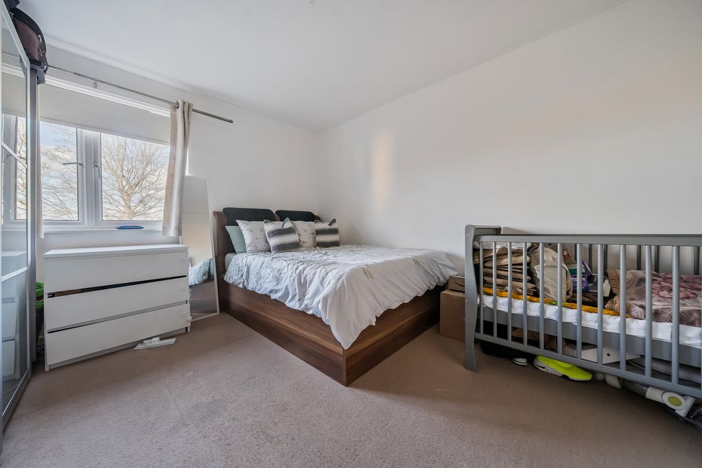 Property photo 3 of 19 Bedroom