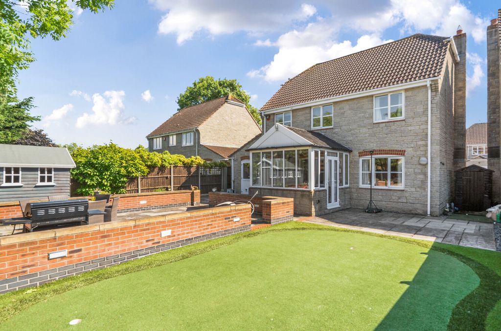 Property photo 2 of 25 1296759-2-682F5Fd...