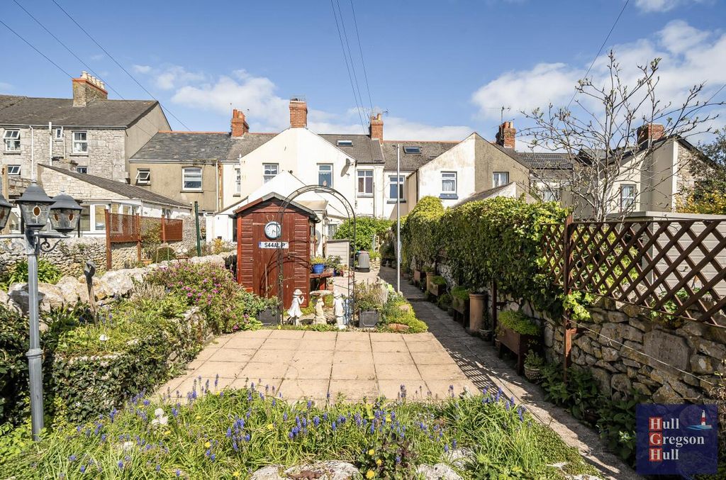 Property photo 2 of 17 0Cb138Ad-8297-4716-9c40-0c56562204B2.Jpg