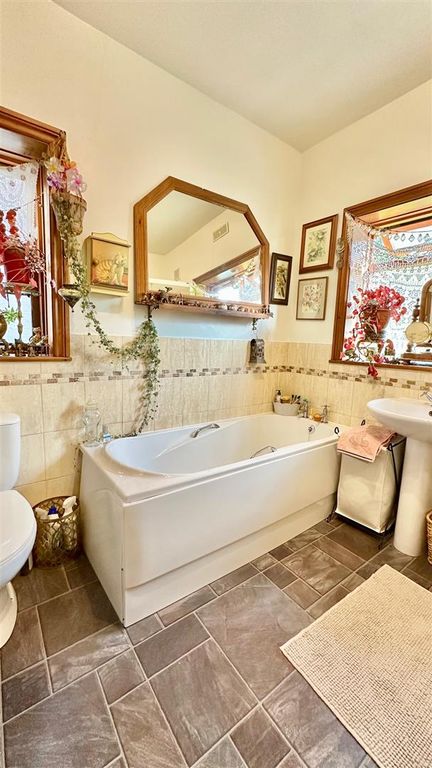 Property photo 3 of 30