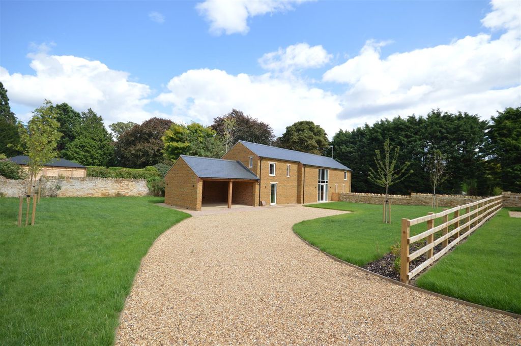 Property photo 1 of 35 Externall.Jpg