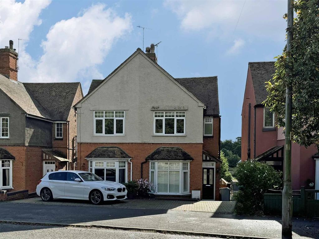 Property photo 1 of 9 Front.Jpg