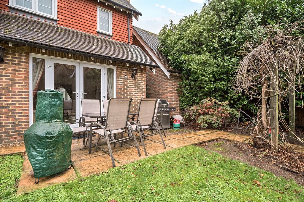 Additional image 40 of 6 bed country house for saleSandringham Drive, Dartford, Kent DA2