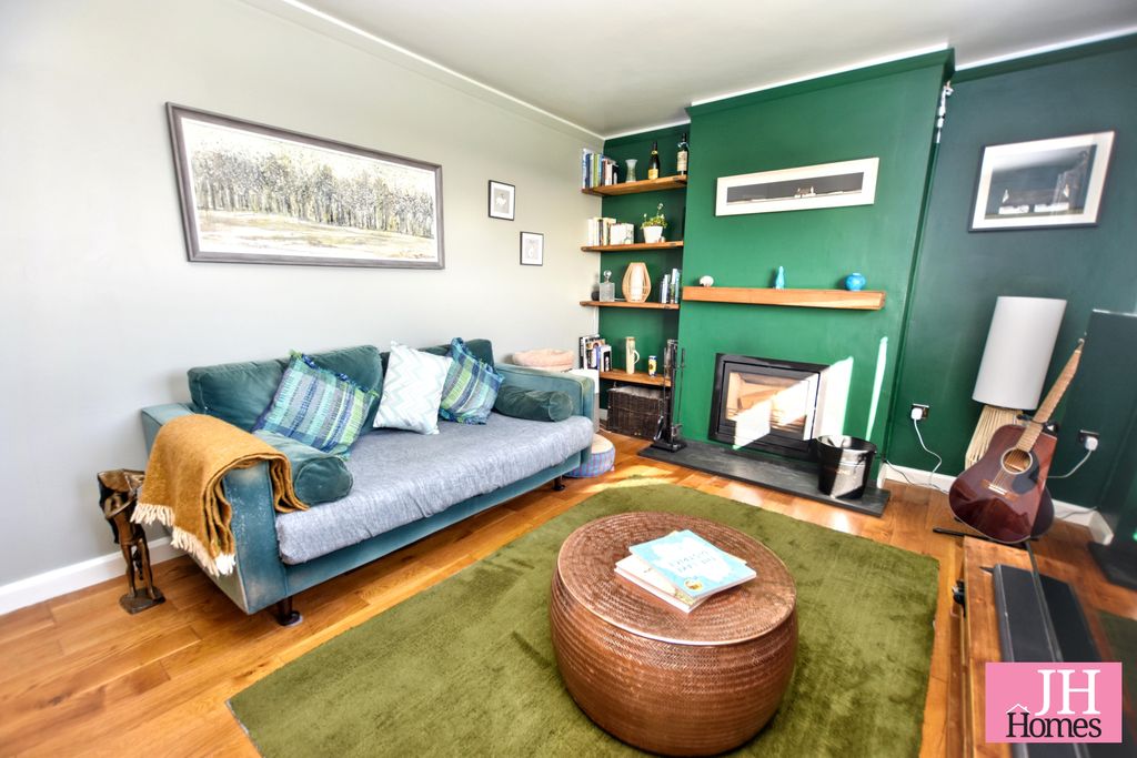 Property photo 3 of 26