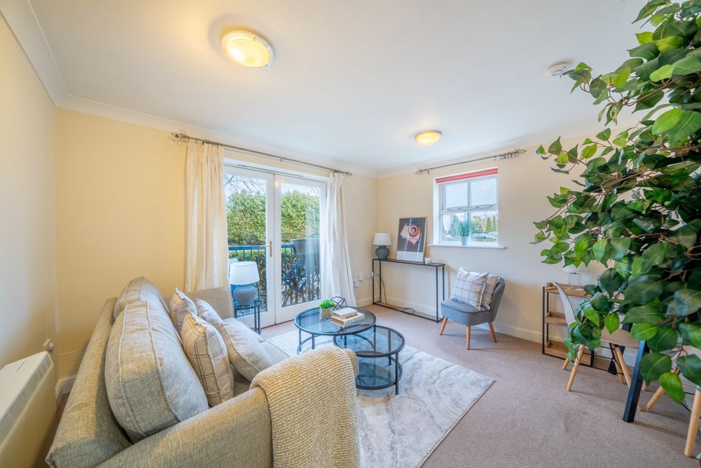 Property photo 2 of 12