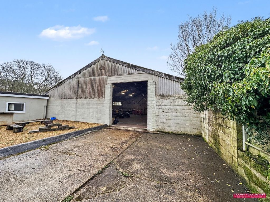 Property photo 3 of 22