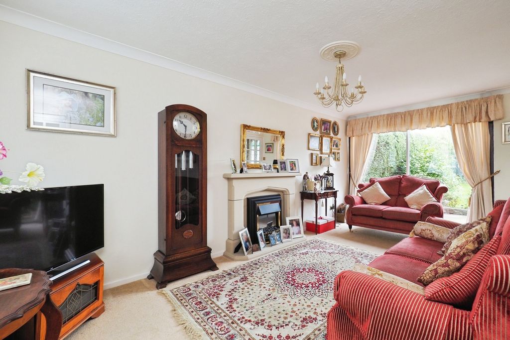 Property photo 3 of 26 Pbox-Img.Jpg