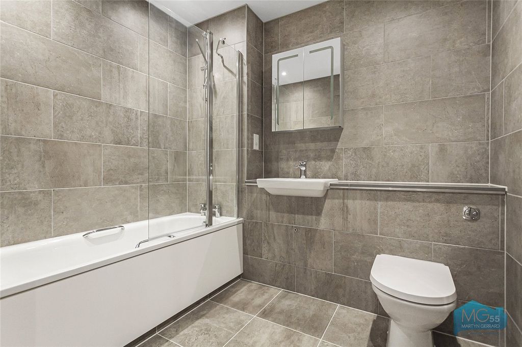 Property photo 3 of 14 Picture No. 12