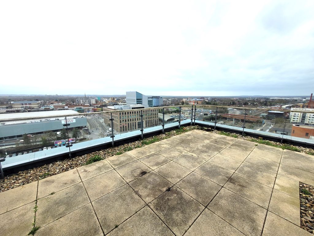 Property photo 3 of 11 Balcony