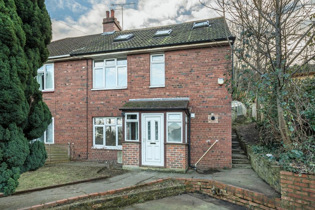 Property photo 2 of 11 Picture No. 35