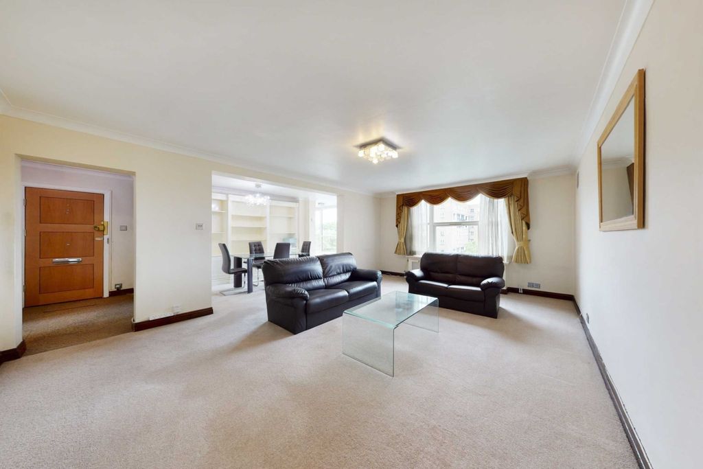 Property photo 2 of 13 Photo