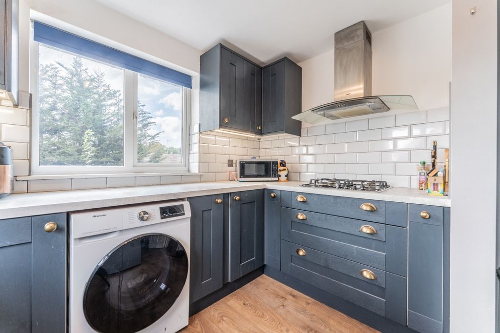 Property photo 3 of 10 5425442