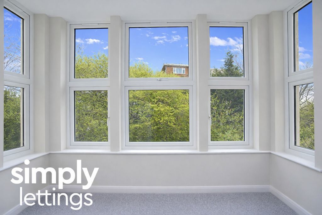 Property photo 3 of 6 Photo 5