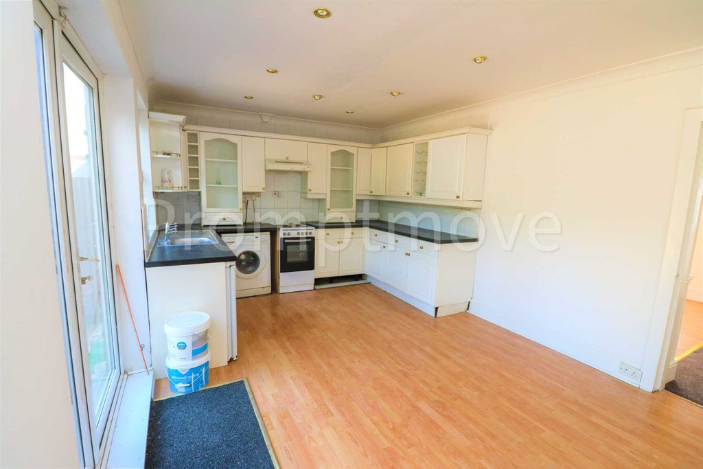 Property photo 3 of 5 Na
