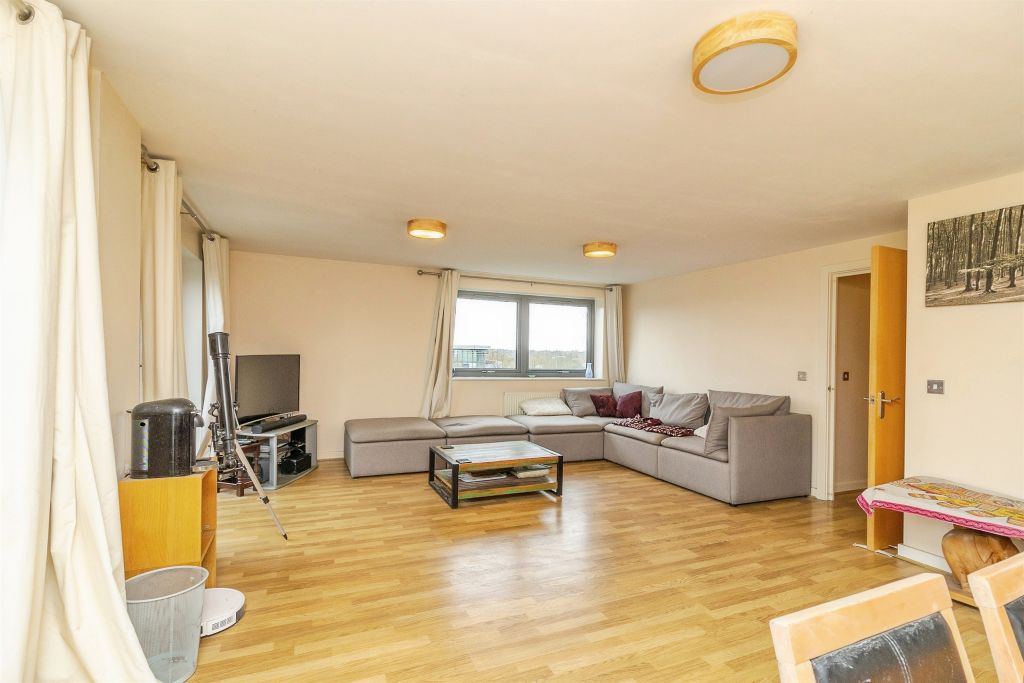 Property photo 3 of 18