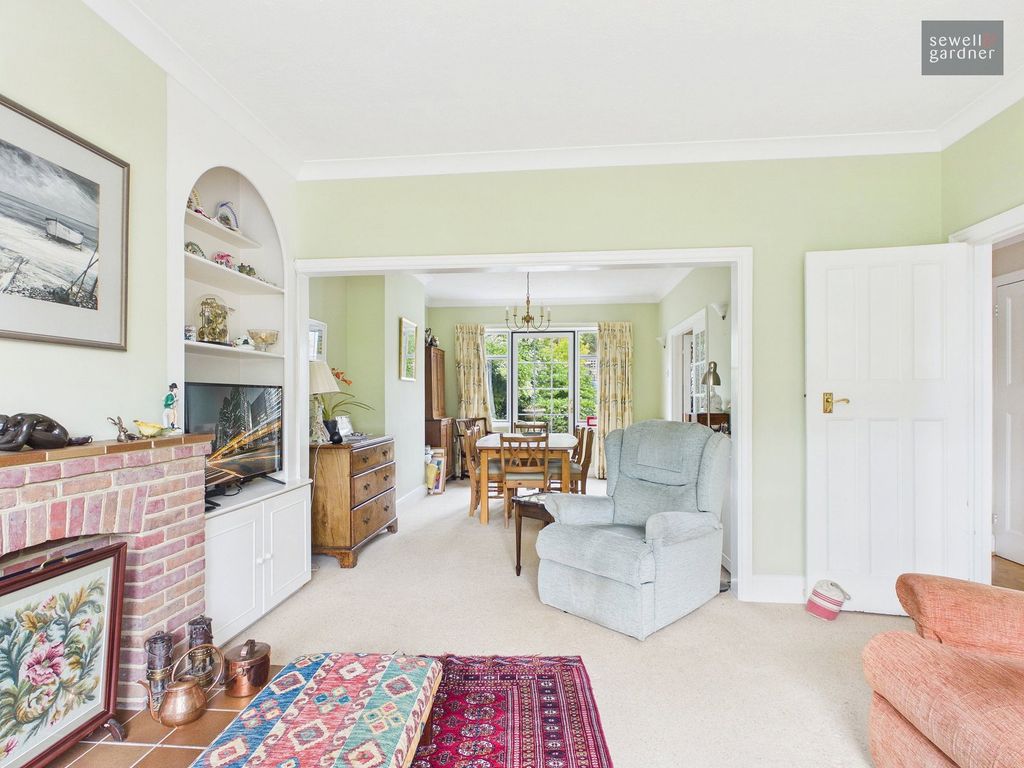 Property photo 3 of 21
