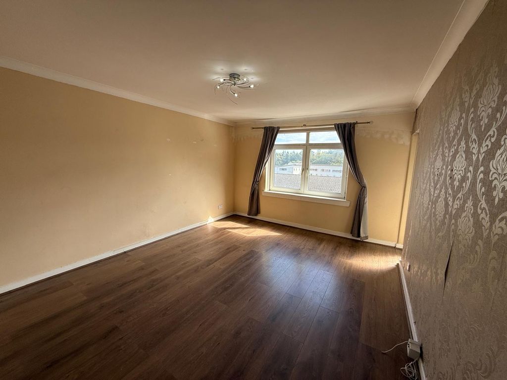 Property photo 2 of 11 Gallery