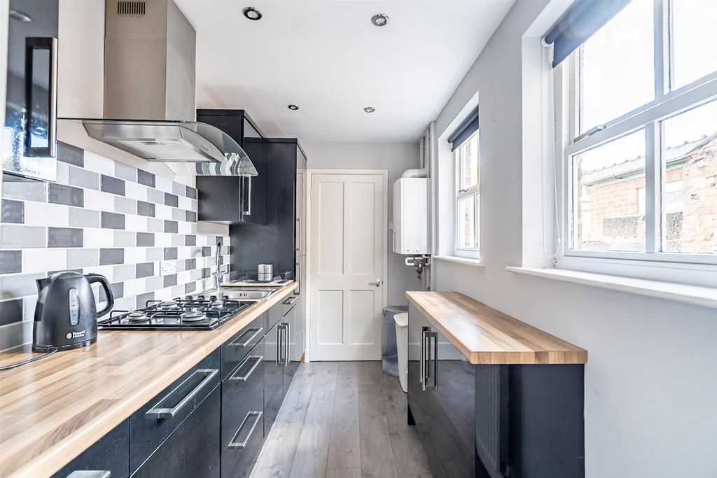 Property photo 2 of 13 Kitchen