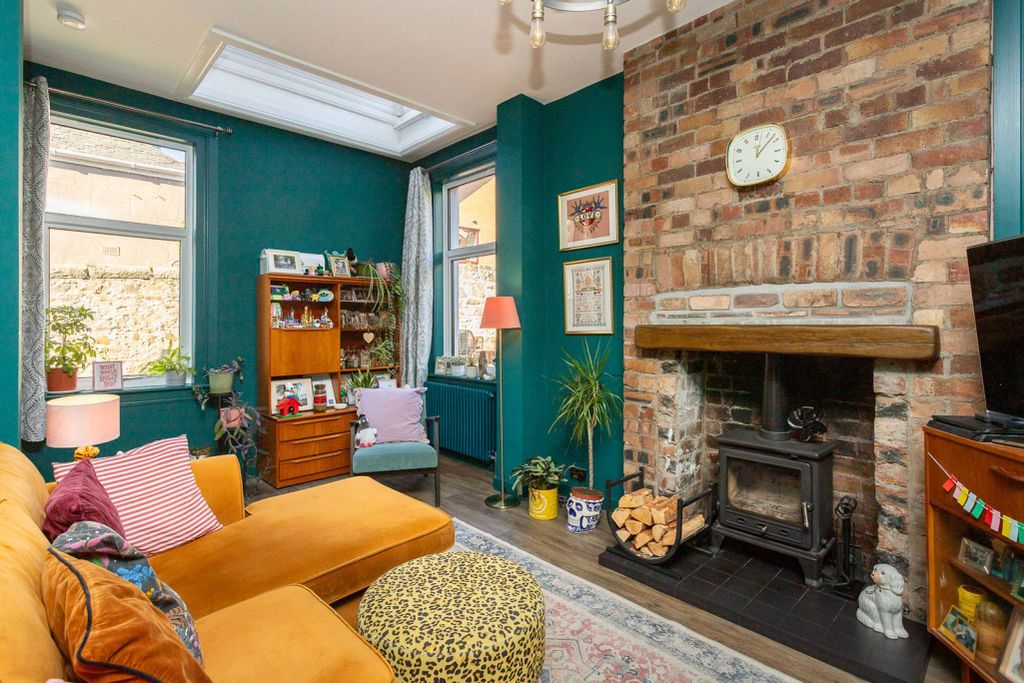 Property photo 2 of 29