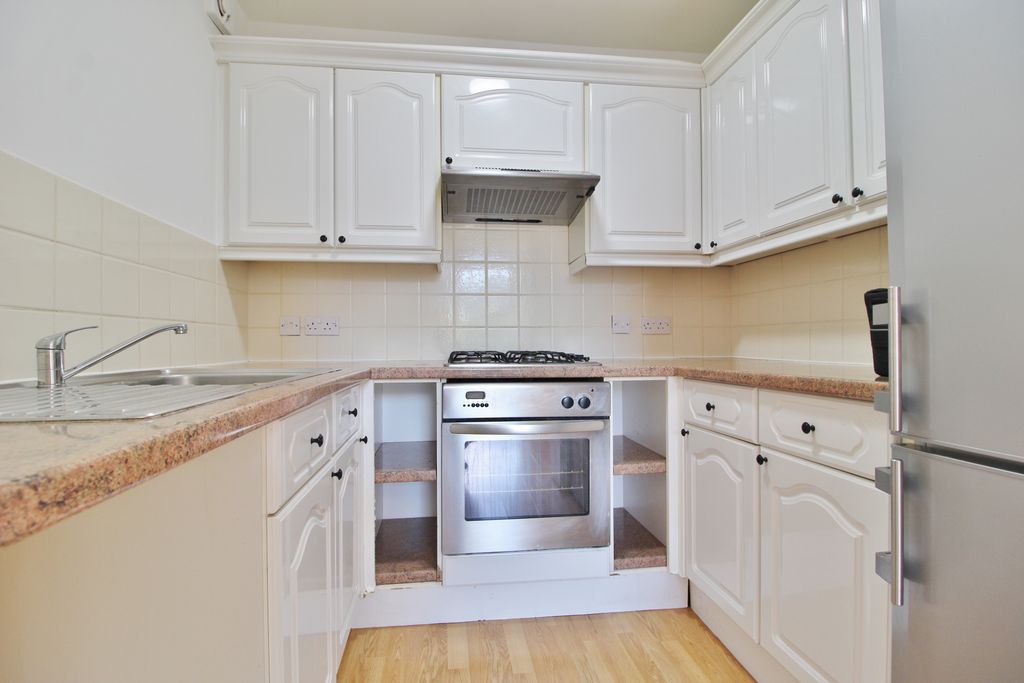 Property photo 3 of 13