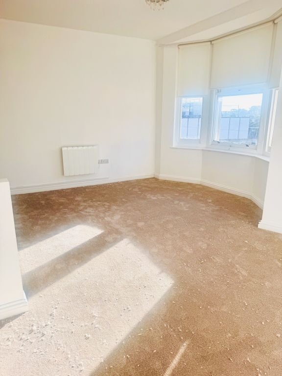 Property photo 2 of 11 Gallery