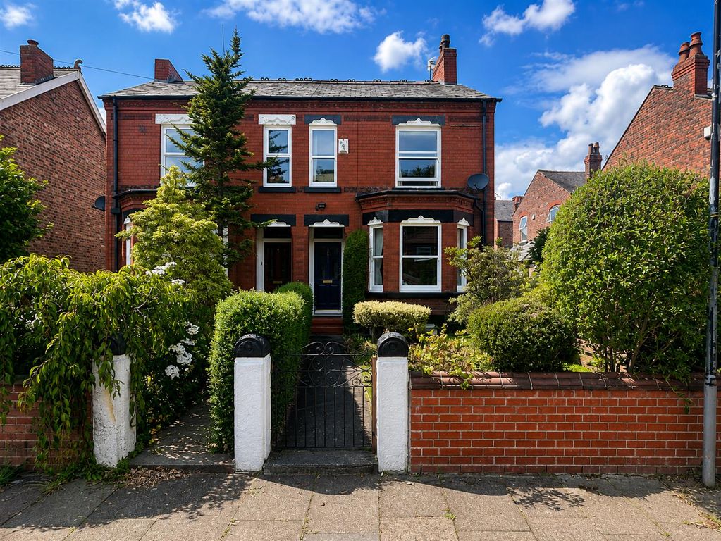Property photo 1 of 28