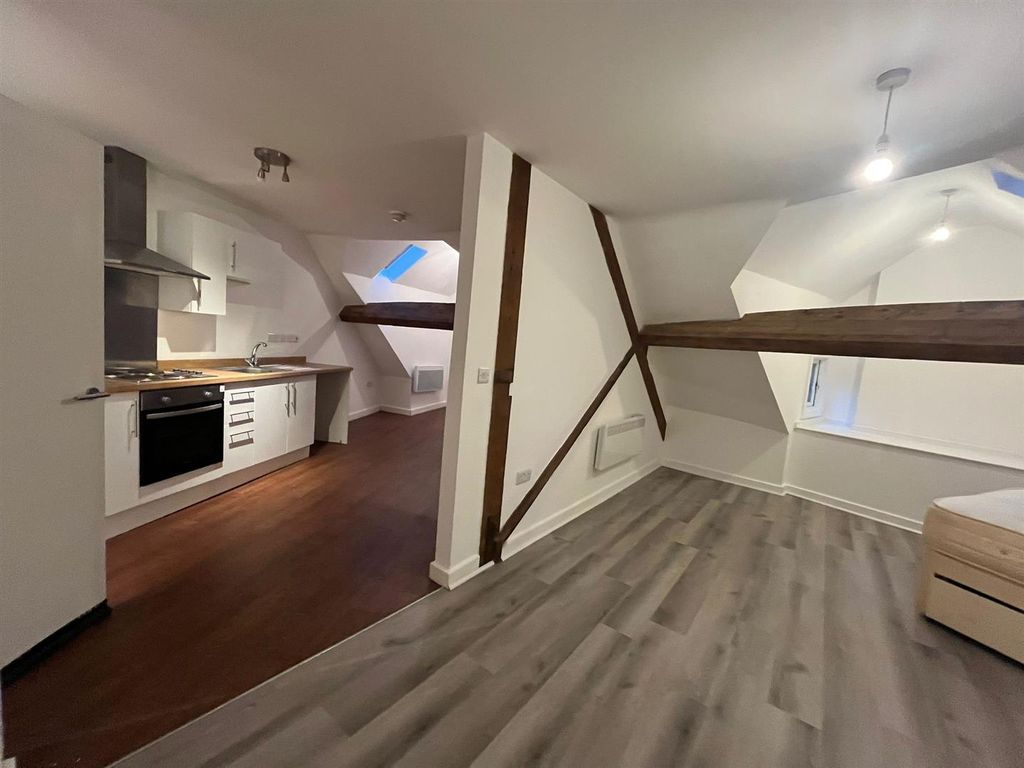 Property photo 3 of 6 Lounge Kitchen.Jpg