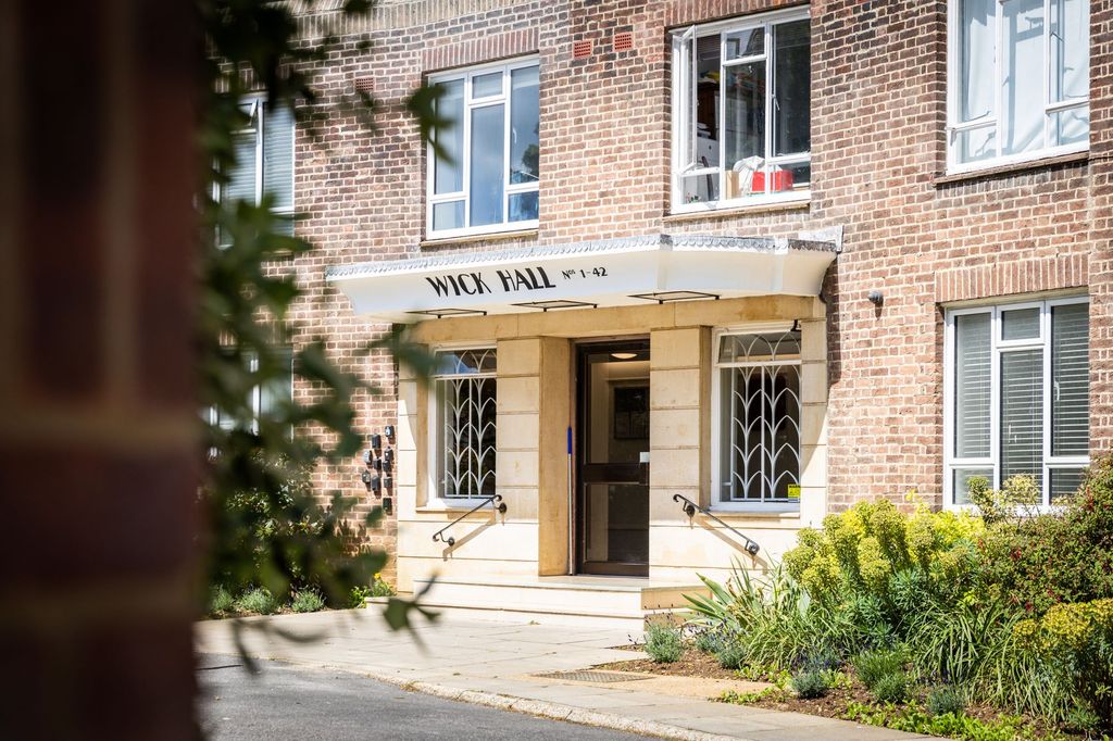 Property photo 1 of 24