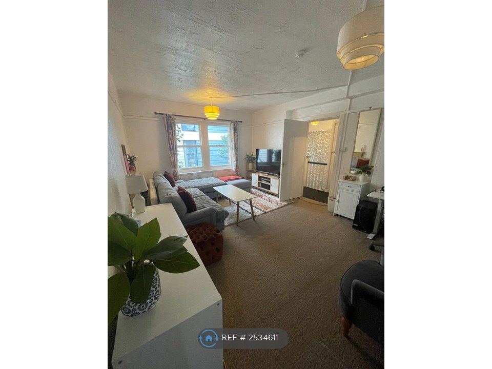 Property photo 3 of 12