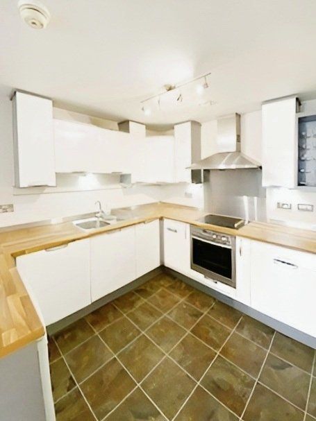 Property photo 2 of 13 Picture No. 02