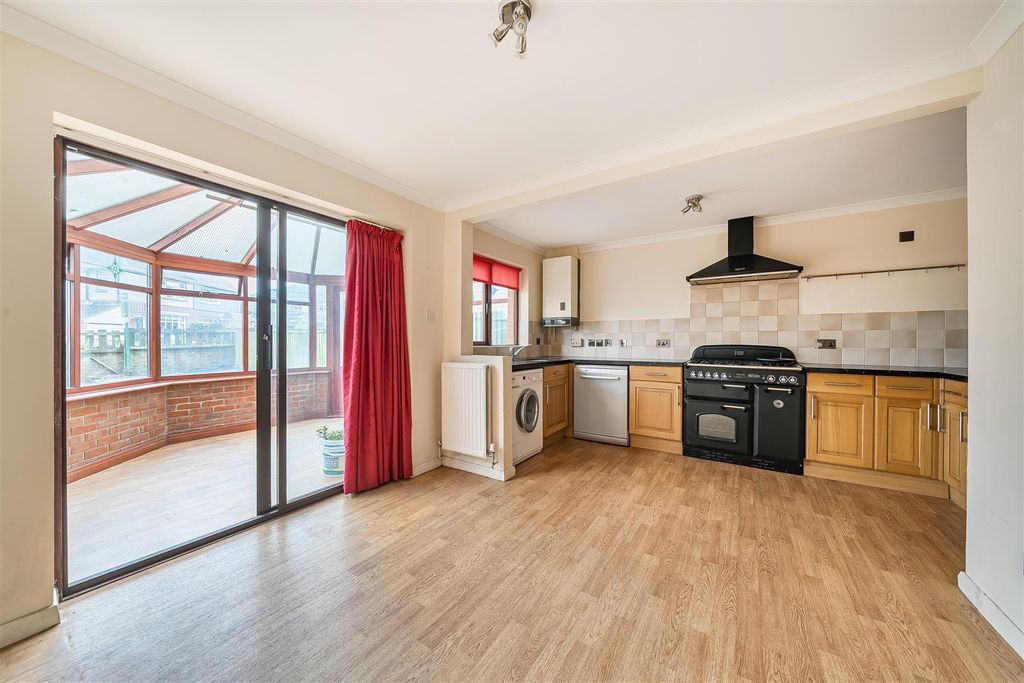 Property photo 2 of 16 Kitchen / Dining Room