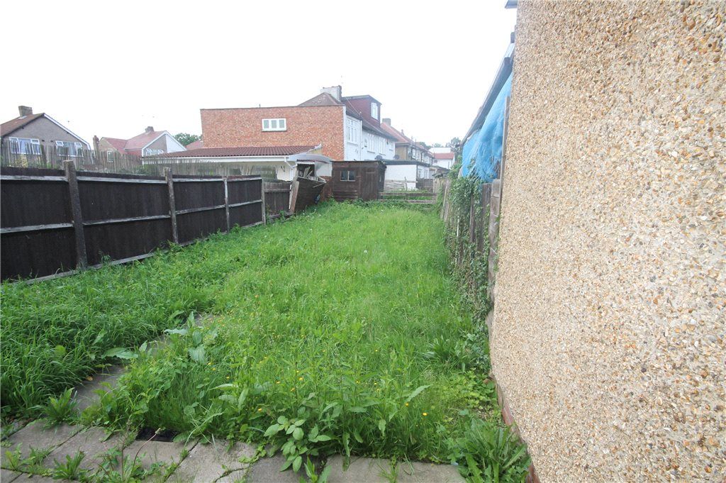 Property photo 2 of 10 Garden