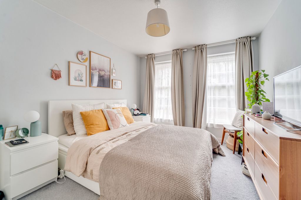 Property photo 3 of 13 Ndb08576_Enfused