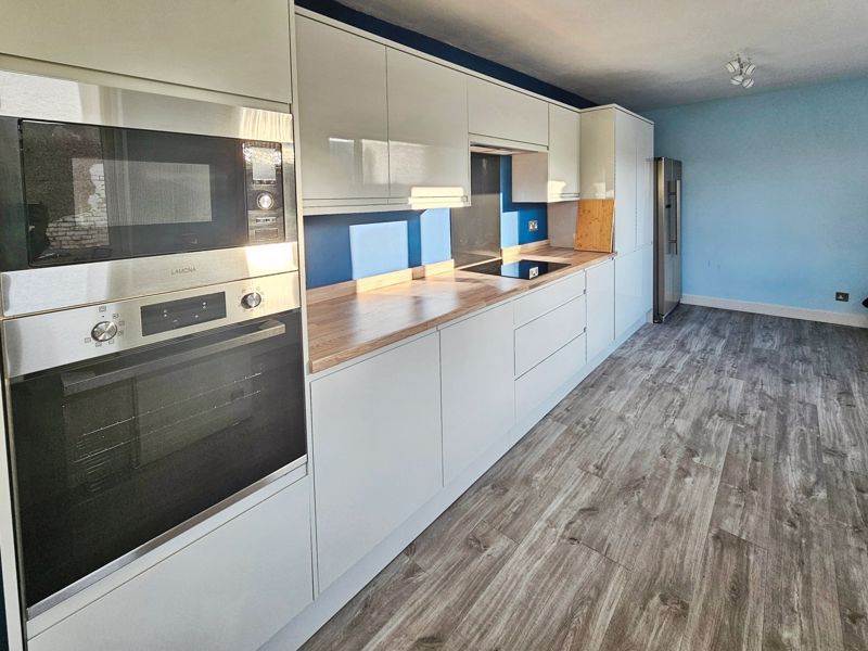 Property photo 1 of 11 Photo 15