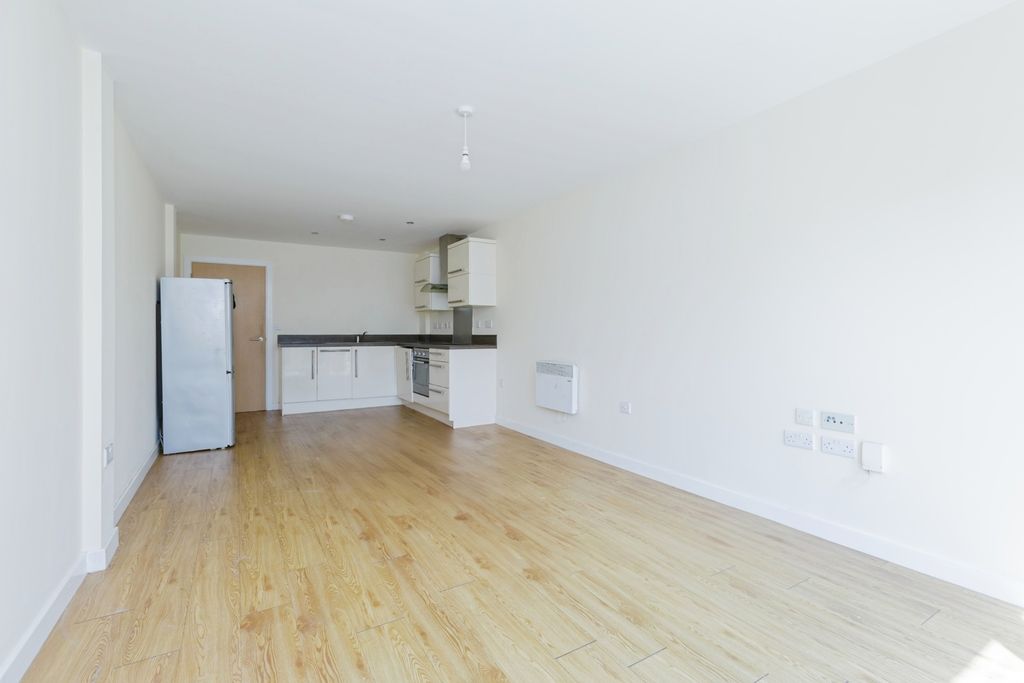 Property photo 2 of 17 Photo