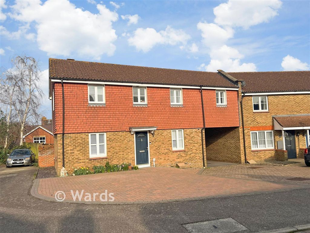 Property photo 1 of 12 Front