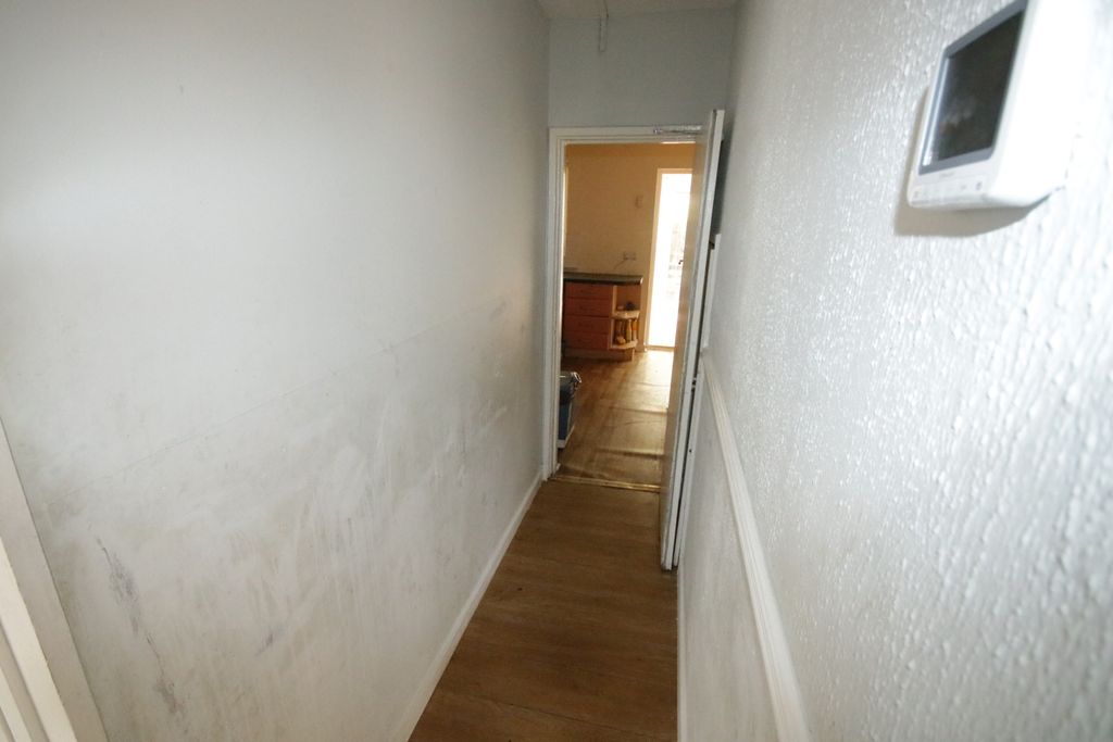 Property photo 3 of 13 Hallway