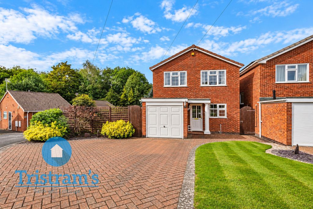Property photo 1 of 33